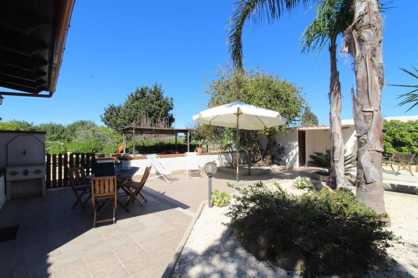Villa Andrea Vivi Loasi Di Tranquillita Trapani Bagian luar foto