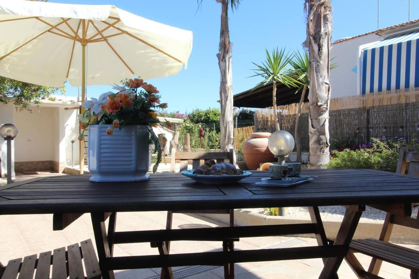 Villa Andrea Vivi Loasi Di Tranquillita Trapani Bagian luar foto
